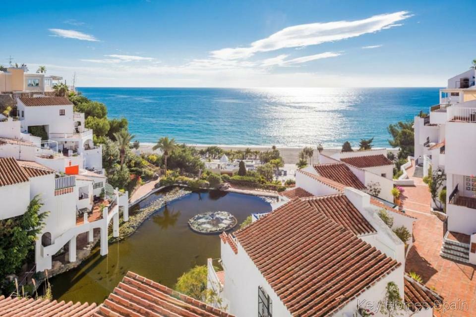 Hotel Bajamar Ancladero Playa Nerja Buitenkant foto